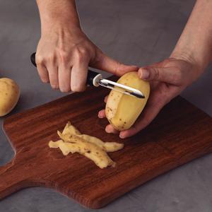 Овощечистка 18,6см Utilita черная